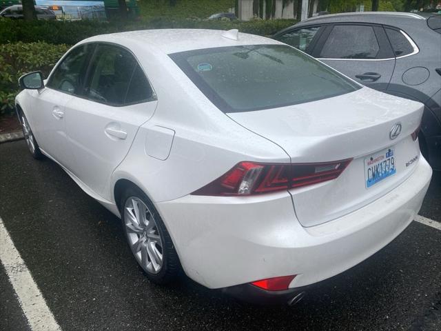 2016 Lexus IS 200t 200t