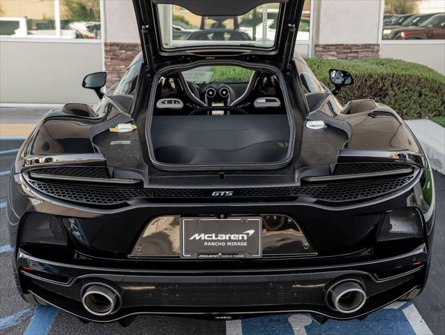 2026 McLaren GT Unknown