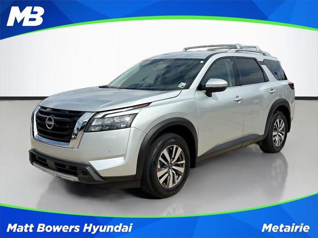 2025 Nissan Pathfinder SL