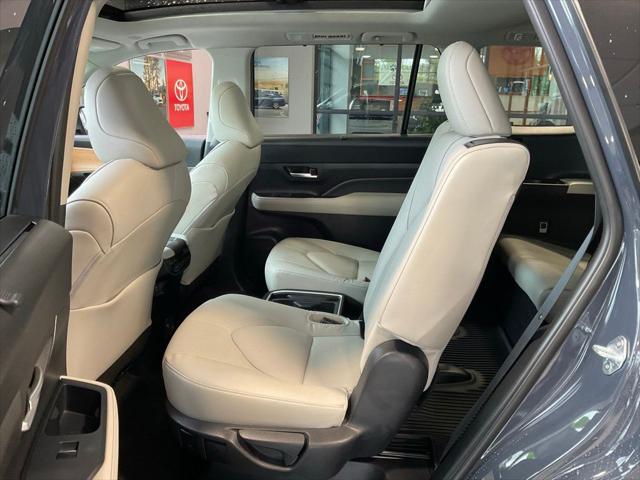 2025 Toyota Grand Highlander Platinum