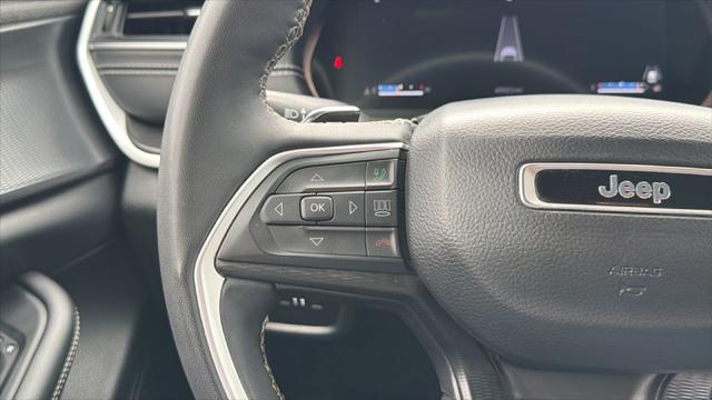2023 Jeep Grand Cherokee L Altitude 4x2