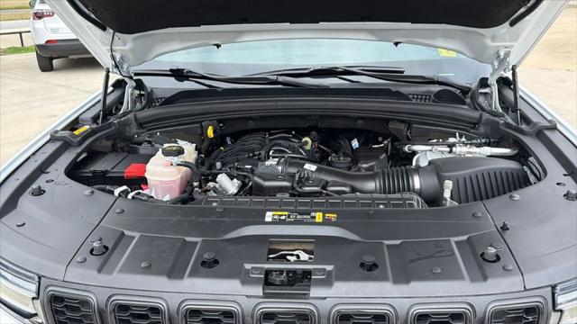 2023 Jeep Grand Cherokee L Altitude 4x2