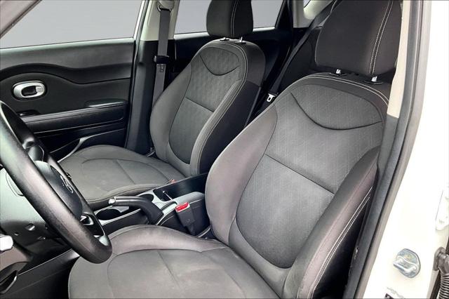 2017 Kia Soul Base