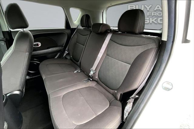 2017 Kia Soul Base