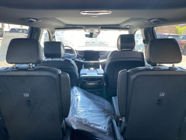 2026 Jeep Grand Wagoneer Upland