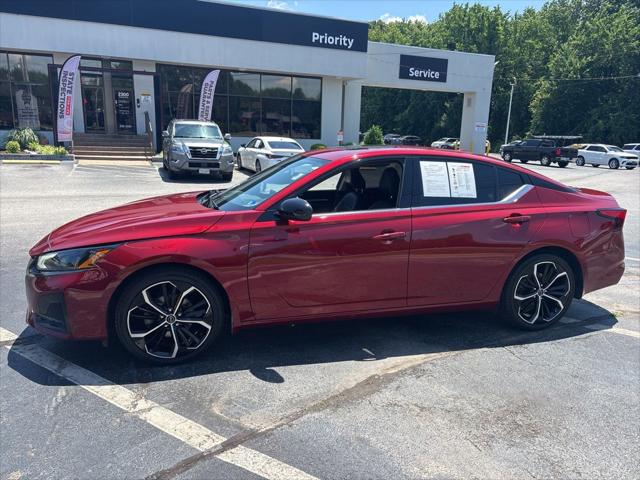 2023 Nissan Altima SR FWD