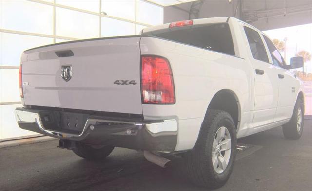 2022 Ram 1500 Classic SLT Crew Cab 4x4 5'7" Box