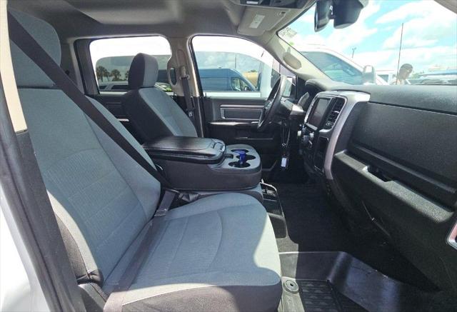 2022 Ram 1500 Classic SLT Crew Cab 4x4 5'7" Box