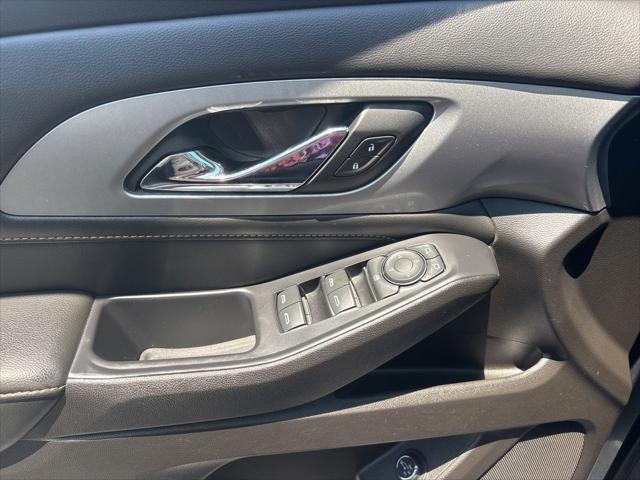 2021 Chevrolet Traverse AWD LT Leather