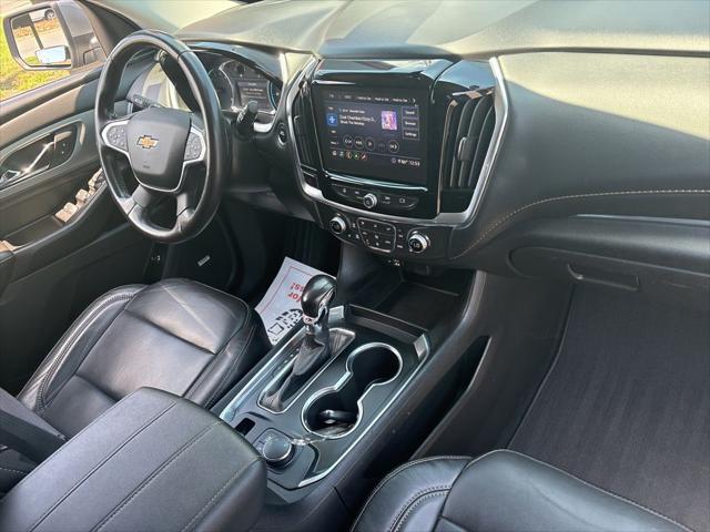 2021 Chevrolet Traverse AWD LT Leather