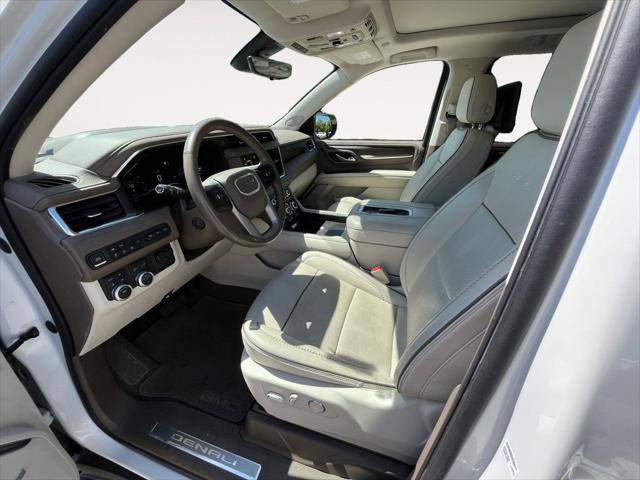 2022 GMC Yukon XL 4WD Denali