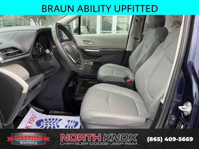 2024 Toyota Sienna XLE
