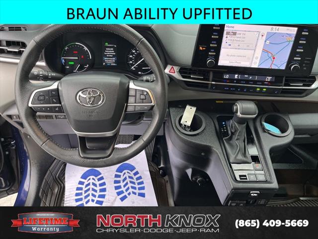 2024 Toyota Sienna XLE