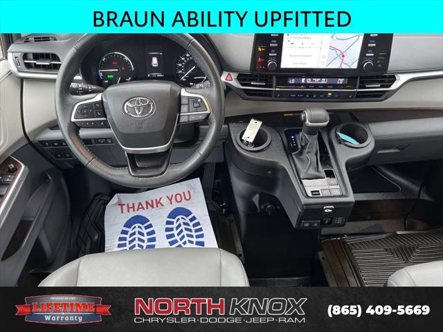 2024 Toyota Sienna XLE