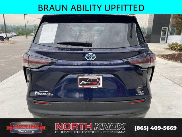 2024 Toyota Sienna XLE