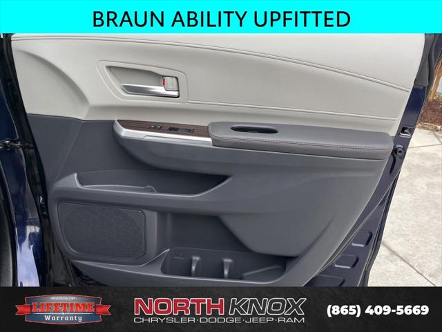 2024 Toyota Sienna XLE