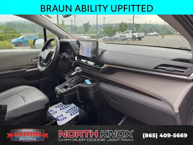 2024 Toyota Sienna XLE