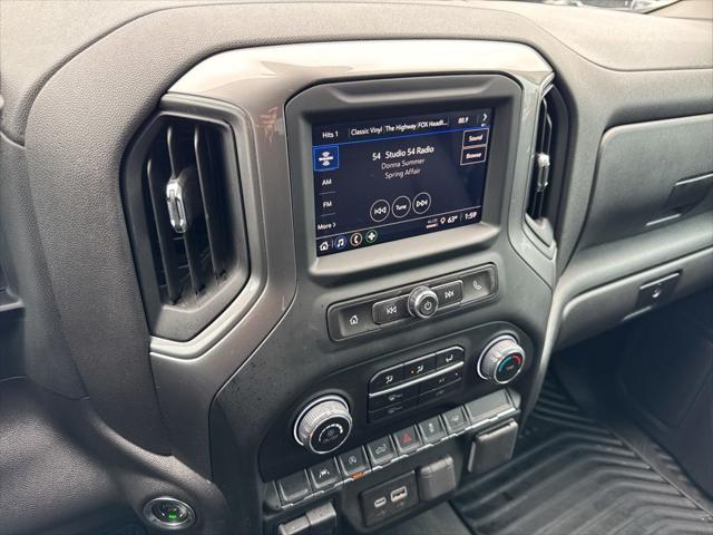 2024 Chevrolet Silverado 1500 2WD Crew Cab Short Bed Custom