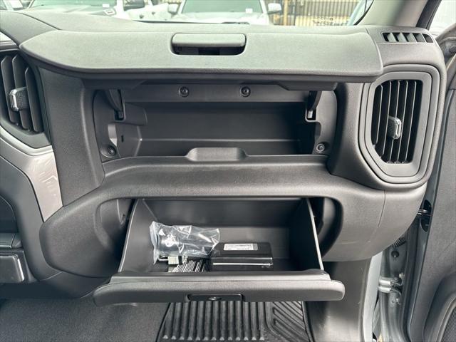 2024 Chevrolet Silverado 1500 2WD Crew Cab Short Bed Custom