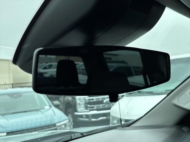 2024 Chevrolet Silverado 1500 2WD Crew Cab Short Bed Custom