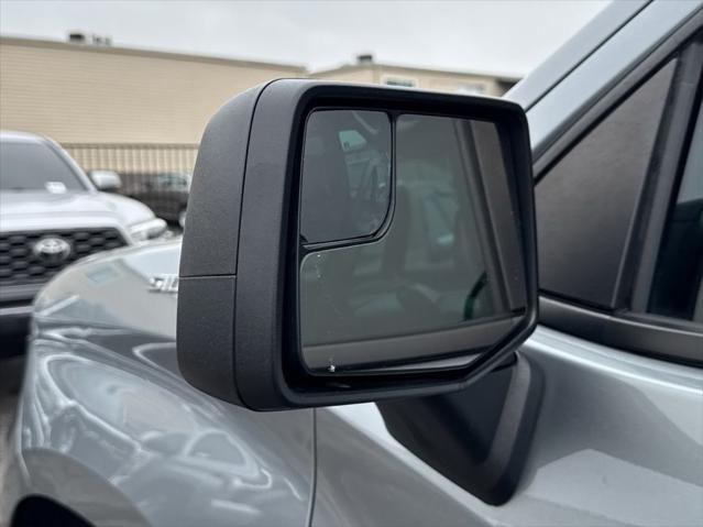 2024 Chevrolet Silverado 1500 2WD Crew Cab Short Bed Custom