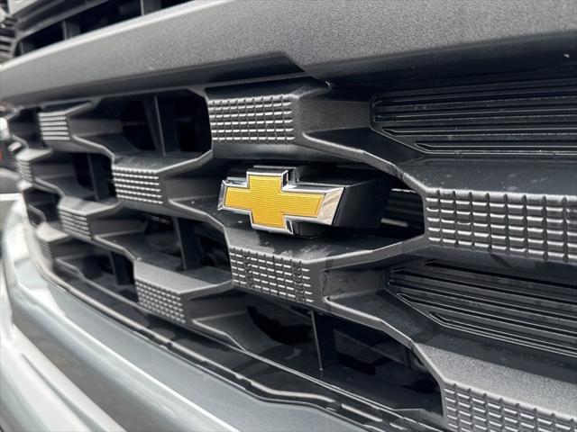 2024 Chevrolet Silverado 1500 2WD Crew Cab Short Bed Custom
