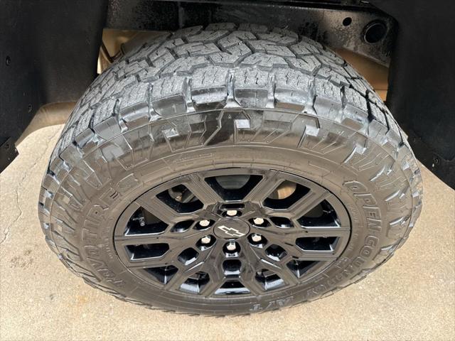 2023 Chevrolet Colorado 4WD Crew Cab Short Box Trail Boss