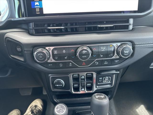 2026 Jeep Wrangler 4-Door Sahara 4x4