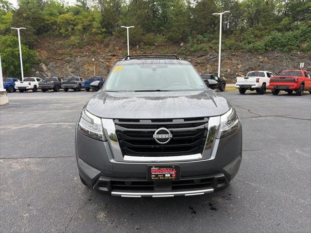 2024 Nissan Pathfinder Platinum 4WD