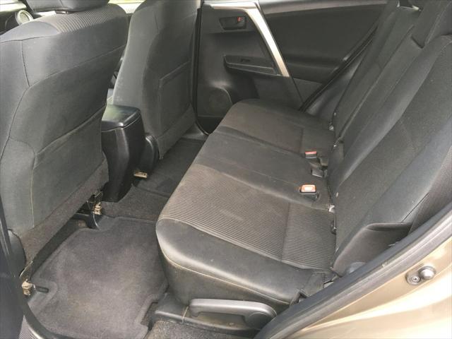 2015 Toyota RAV4 LE