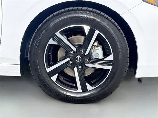 2024 Nissan Sentra SV Xtronic CVT