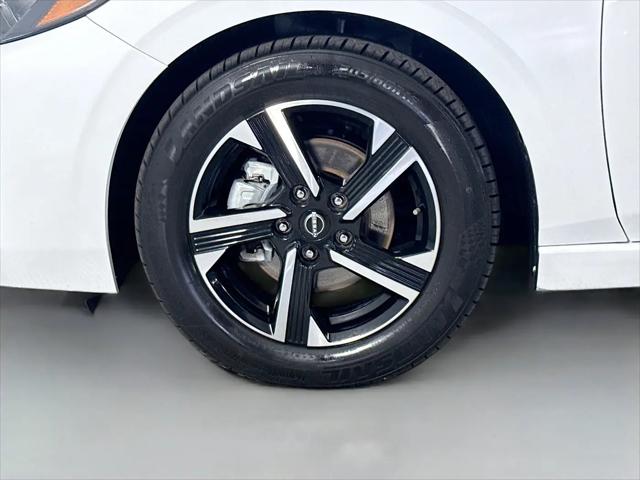 2024 Nissan Sentra SV Xtronic CVT