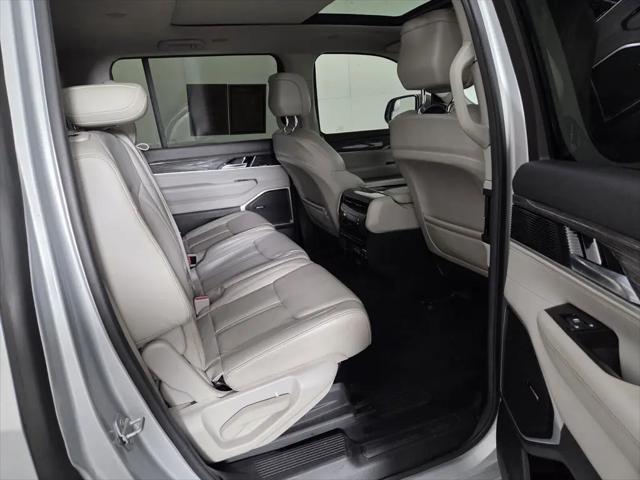2022 Jeep Wagoneer Series II 4x2