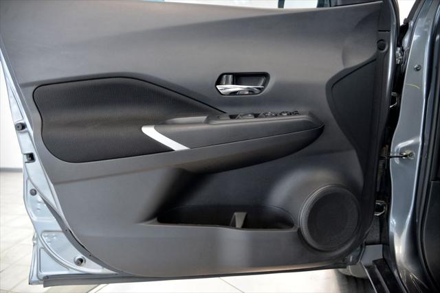 2023 Nissan Kicks SV Xtronic CVT