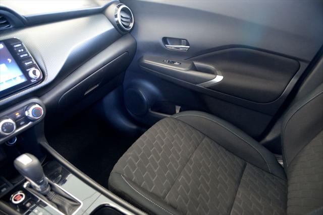 2023 Nissan Kicks SV Xtronic CVT