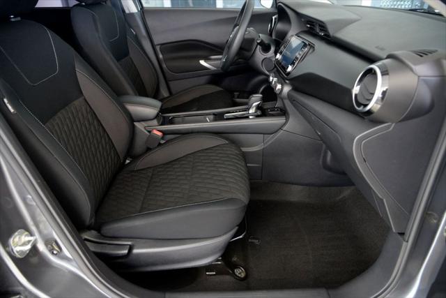 2023 Nissan Kicks SV Xtronic CVT