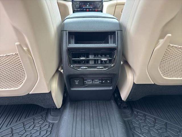 2024 Jeep Grand Cherokee Unknown