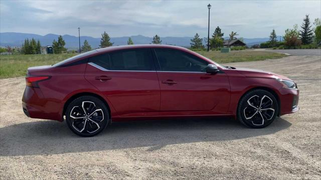 2023 Nissan Altima SR Intelligent AWD