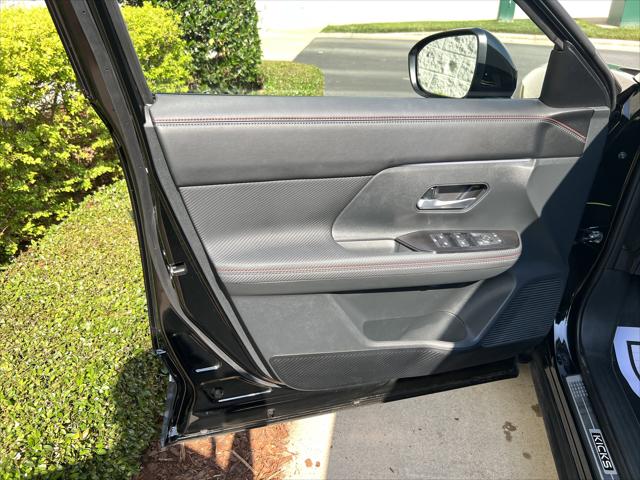 2025 Nissan Kicks SR FWD