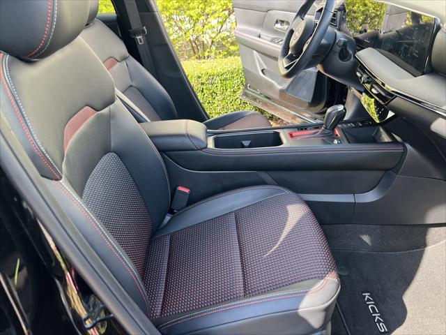 2025 Nissan Kicks SR FWD