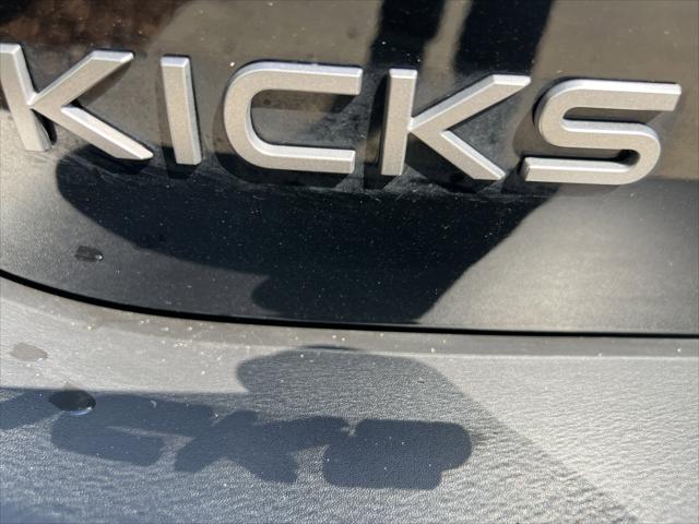 2025 Nissan Kicks SR FWD