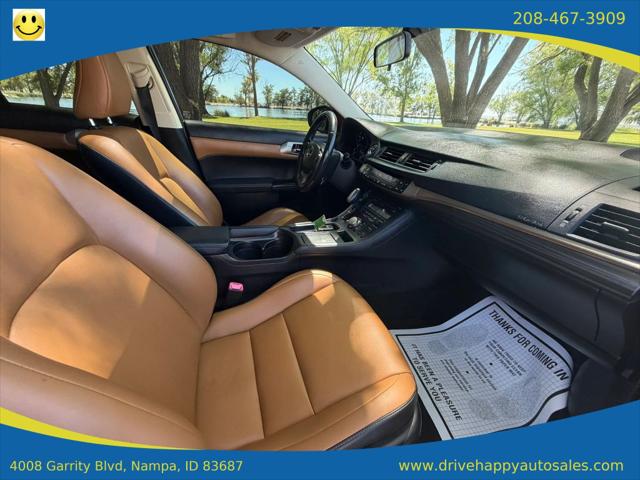 2015 Lexus CT 200h CT 200h Hatchback 4D