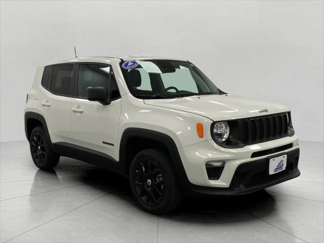 2023 Jeep Renegade Latitude 4x4 for sale in Appleton, WI