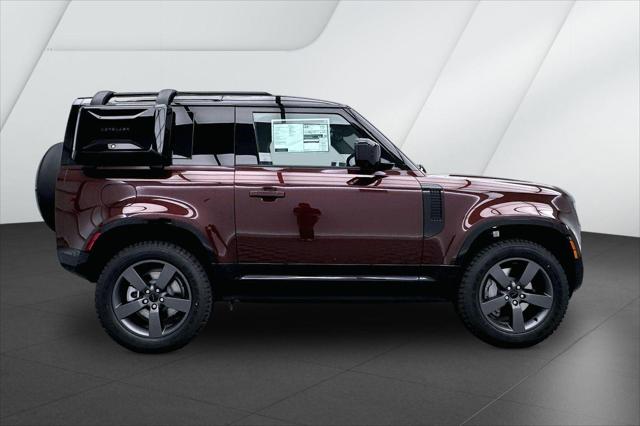 2026 Land Rover Defender 90 X-Dynamic SE