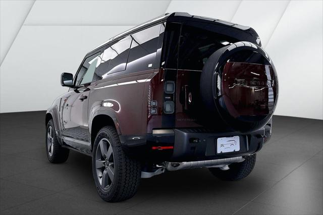 2026 Land Rover Defender 90 X-Dynamic SE