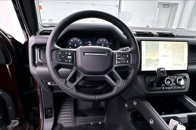 2026 Land Rover Defender 90 X-Dynamic SE