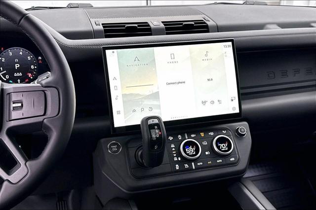 2026 Land Rover Defender 90 X-Dynamic SE
