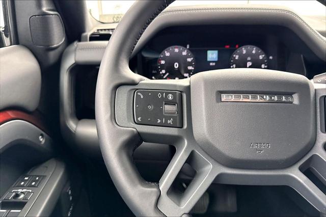 2026 Land Rover Defender 90 X-Dynamic SE