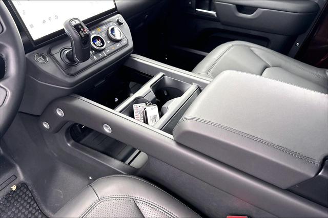 2026 Land Rover Defender 90 X-Dynamic SE