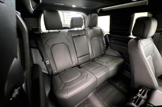 2026 Land Rover Defender 90 X-Dynamic SE